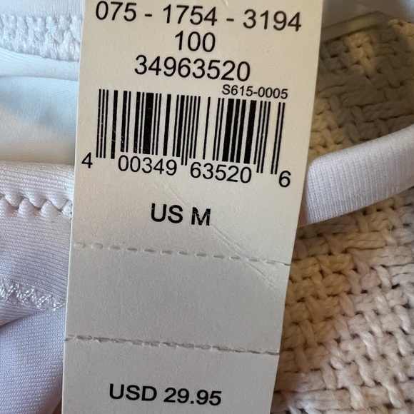 Bikini - Picture 5 of 8